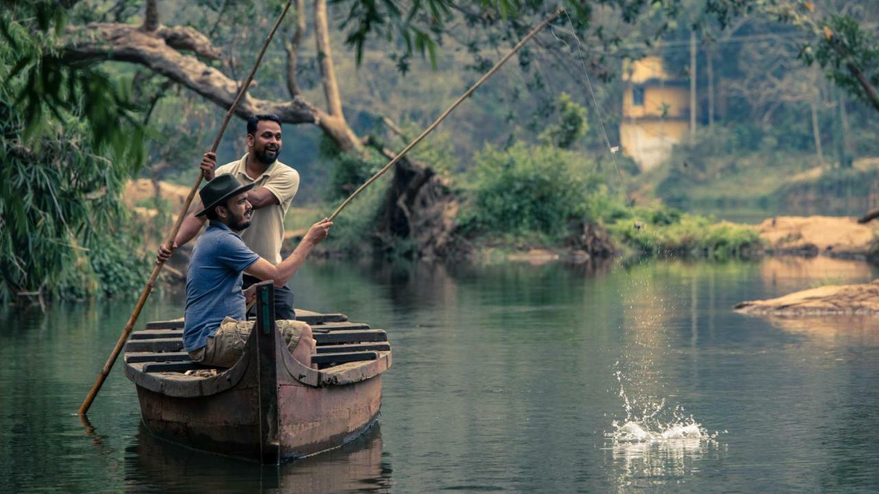 Quiet By The River- Cgh Earth Thodakayam Luaran gambar